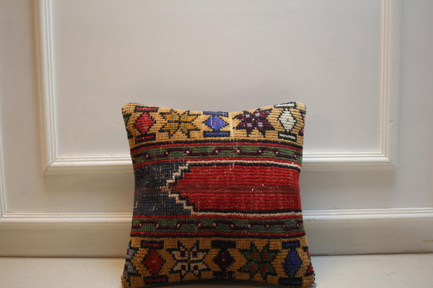 Vintage Turkish Kilim Pillow Cover | Handmade Rug Cushion with Geometric and Star Motifs