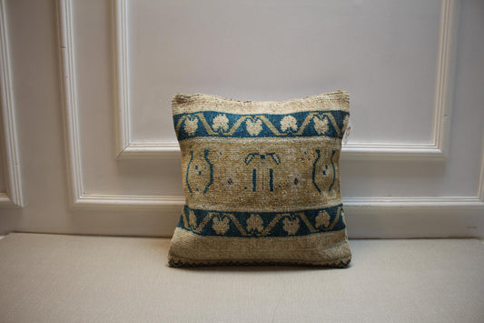 Vintage Turkish Kilim Pillow Cover – Handmade Boho Rug , Farmhouse Decorative sofa or bed