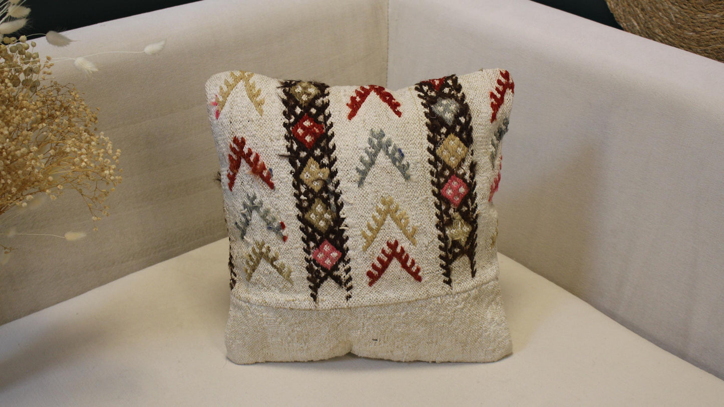 Vintage Turkish Kilim Pillow Cover Cream Anatolian Cushion Handwoven Boho Tribal