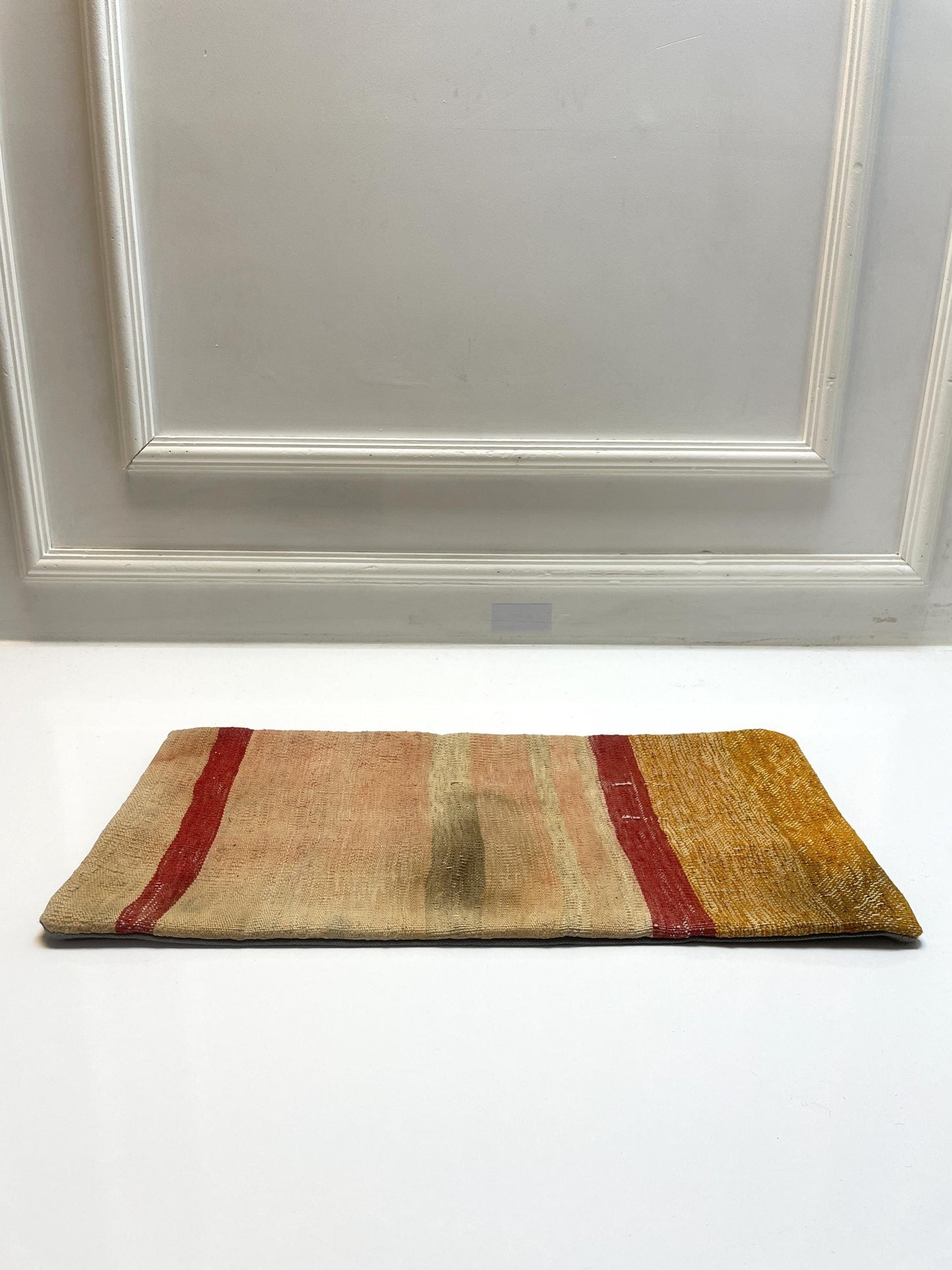 Vintage Turkish Kilim Lumbar Pillow – Handmade Wool Boho Cushion, 12x24 inch