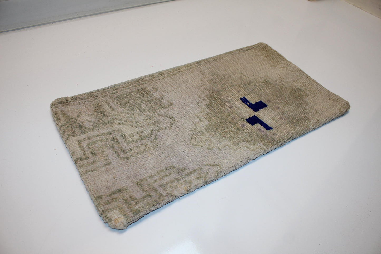 Handmade Turkish Kilim Pillow Cover, Beige Sage Woven Rug Cushion (12x24 inch)