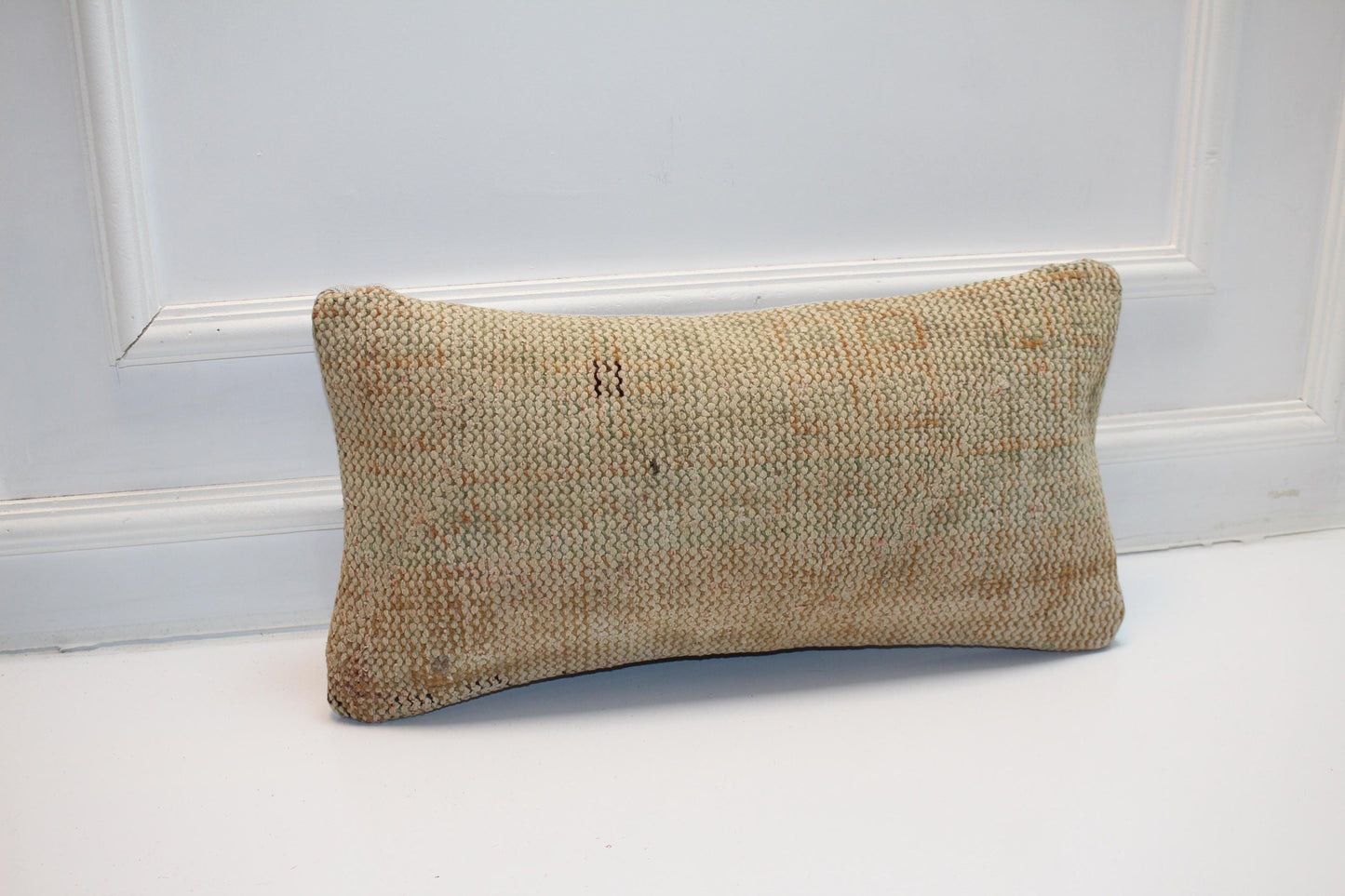 Vintage Beige Kilim Pillow Cover, Turkish Rug Cushion, 12x24 inch