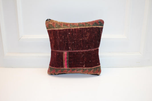 Deep Wine Kilim Pillow – Bold Rustic Accent 16x16 inch