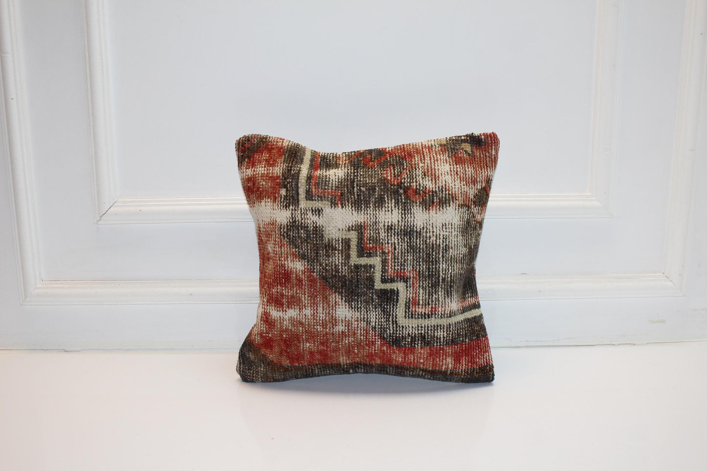 Rust & Ash Kilim Pillow – Abstract Tribal Blend16x16 inch