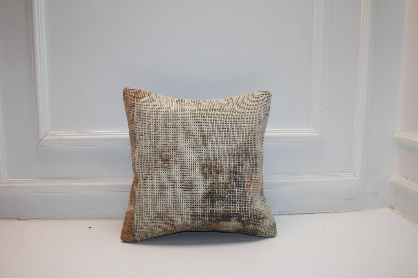 Handmade Turkish Kilim Pillow Cover, Neutral Woven Rug Cushion (16x16 inch)