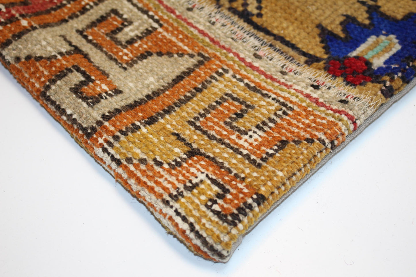 Graphic Motif Kilim Pillow – Earthy Tribal Lines 16x16 inch