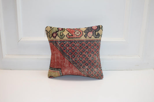 Vintage Patchwork Rug Pillow Cover, Geometric Tribal Accent Cushion, Square Boho Textile Pillow, Rustic Ethnic Home Decor (16x16 in)