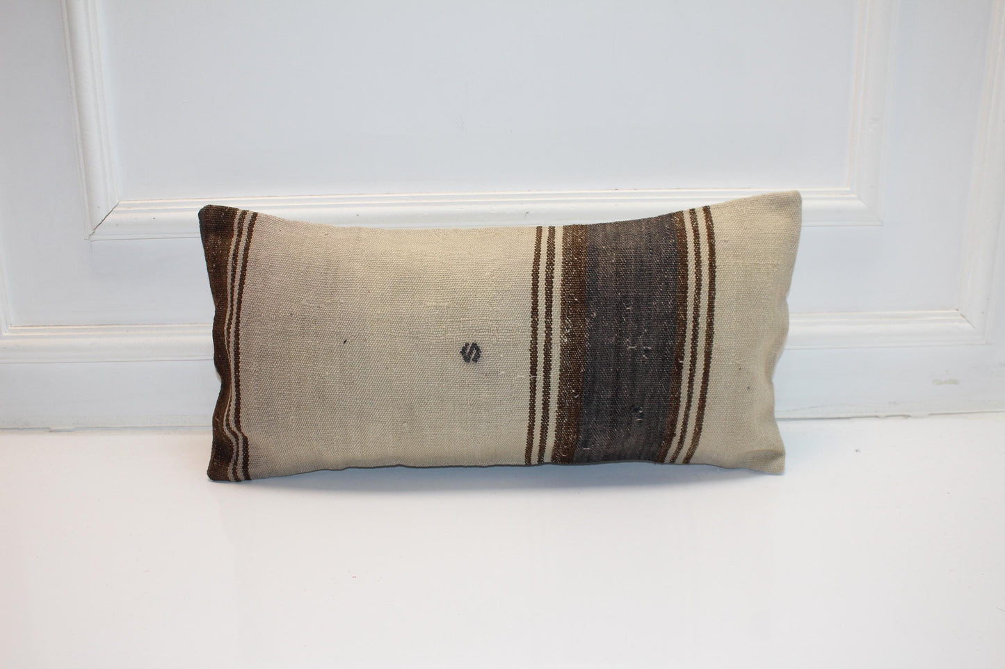 Minimal Striped Rug Cushion, Neutral Wabi Sabi Bench Pillow (12x24 in)