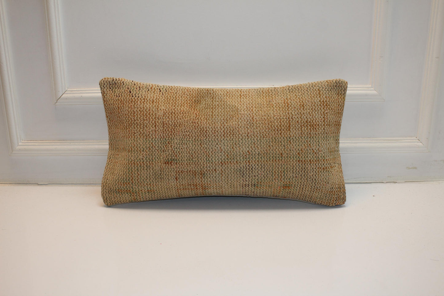 Faded Neutral Rug Cushion, Soft Earth Tone Antique Bench Pillow(12x24 in)