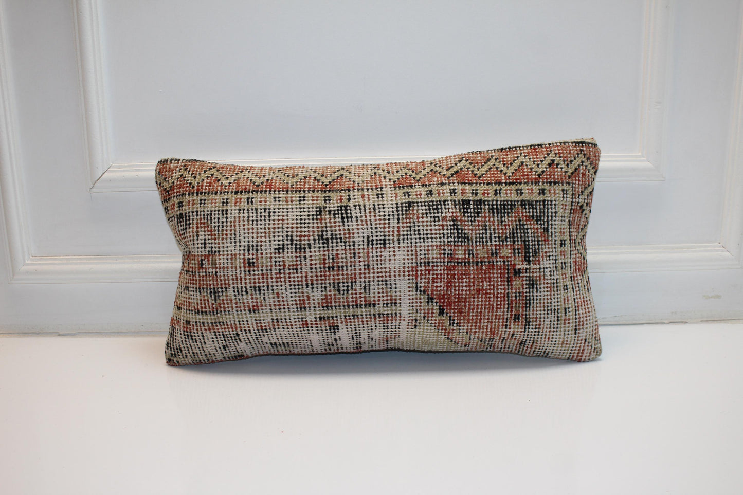 Vintage Turkish Kilim Lumbar Pillow Cover, Rustic Boho Bench Cushion 12x24