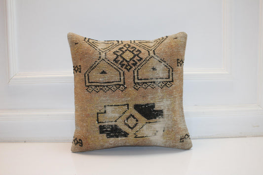 Vintage Turkish Kilim Pillow Cover, Neutral Beige Tribal Rug Cushion with Black Motifs, Anatolian Boho Home Decor16x16 in)