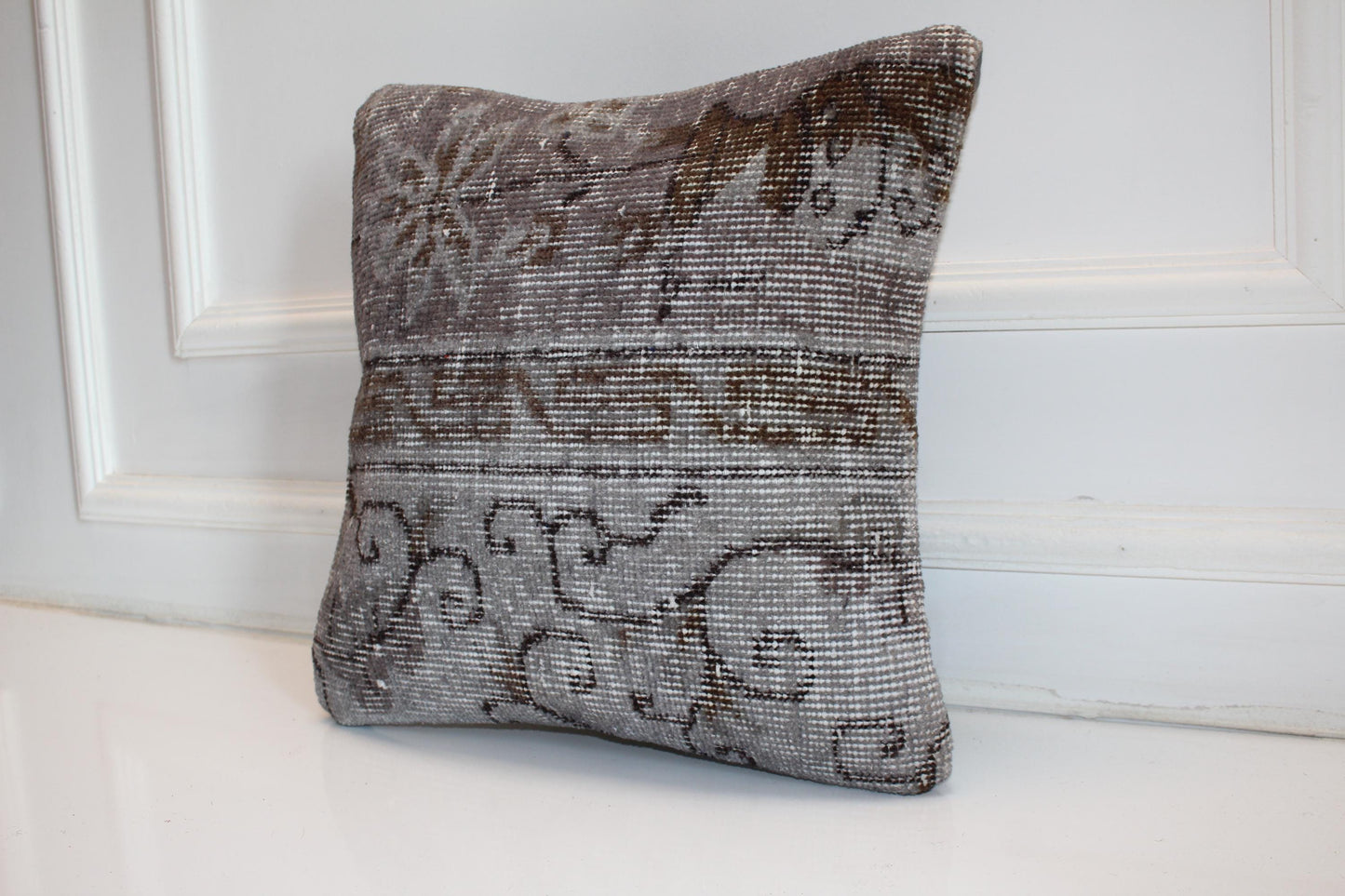 Faded Gray Kilim Cushion, Soft Neutral Boho Decor, Muted Anatolian Rug Pillow(16x16 in)