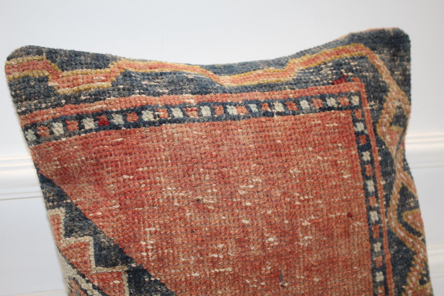 Terracotta Border Rug Cushion, Handwoven Anatolian Pillow, Classic Boho Ethnic Decorr(16x16 in)