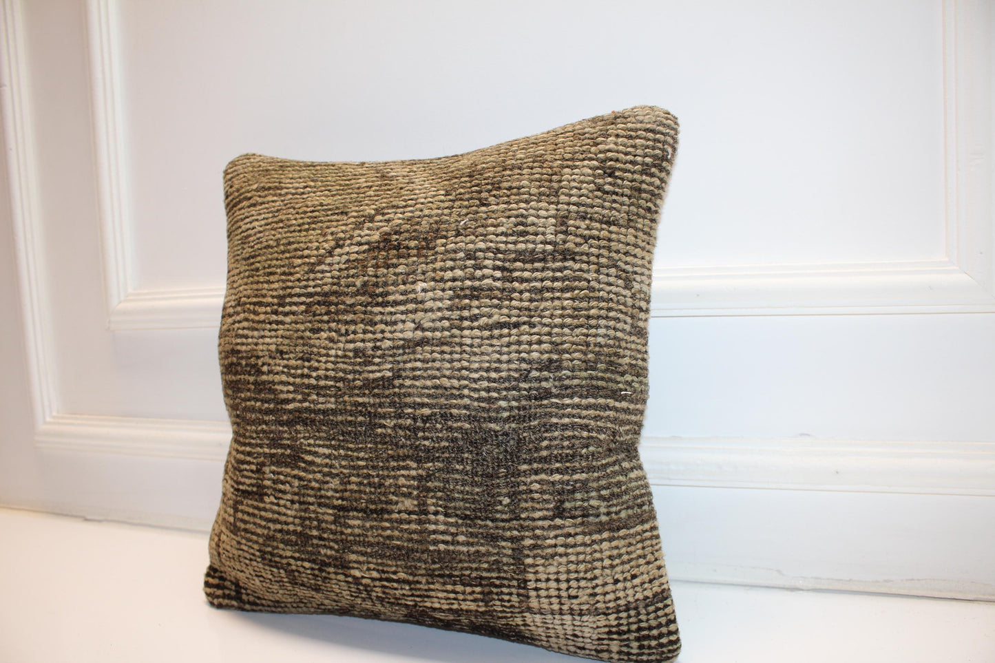 Minimal Wool Cushion, Neutral Earth Tone Kilim Pillow, Handmade Rustic Home Decor(16x16 in)