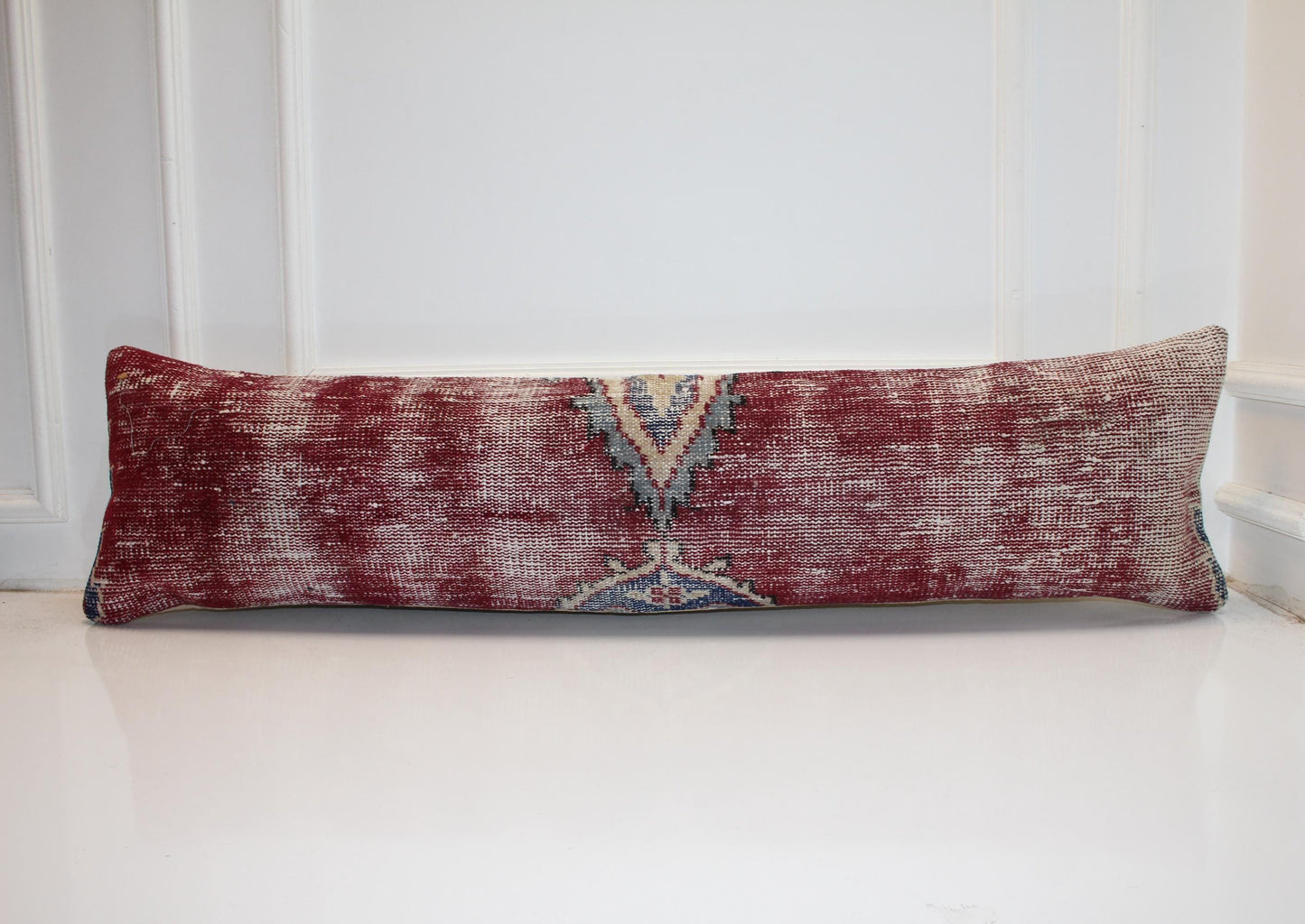Long Crimson Weave Segment, Central Chevron Mark on Soft Ground, Horizontal Fabric Element 12X48