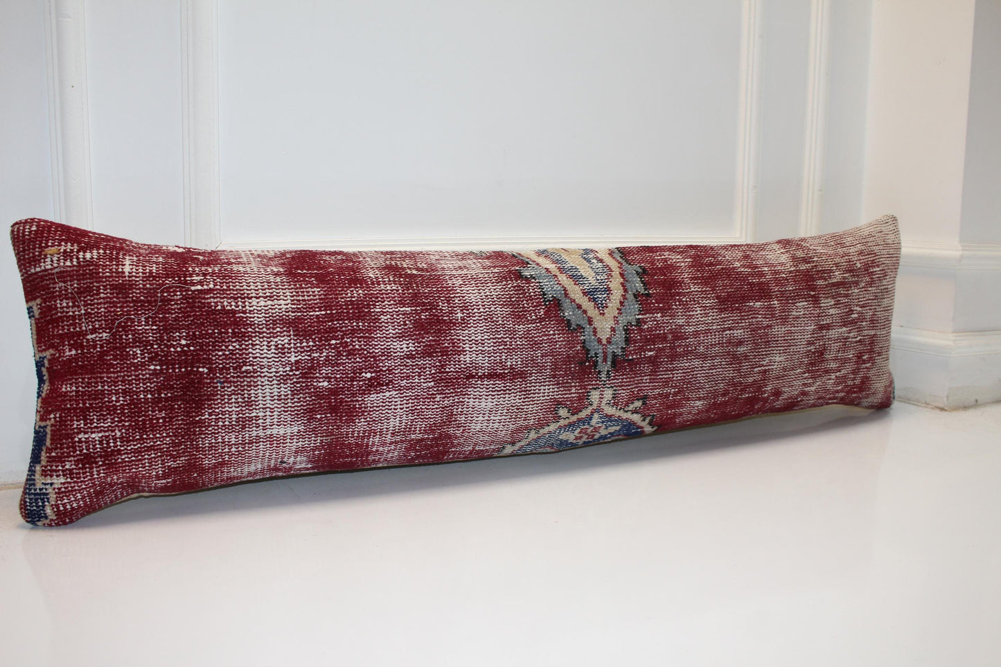 Long Crimson Weave Segment, Central Chevron Mark on Soft Ground, Horizontal Fabric Element 12X48