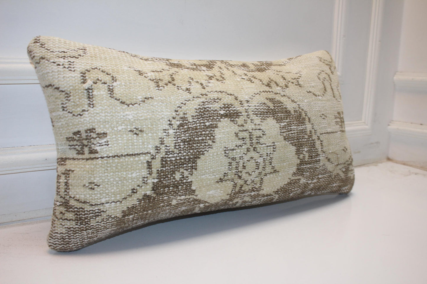 Upcycled Kilim Pillow Cover – Authentic Turkish Rug Lumbar Cushion (12x24)