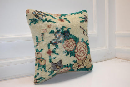 Handmade Kilim Pillow Cover: Floral Ivory Green Rose Accent (16x16 in)