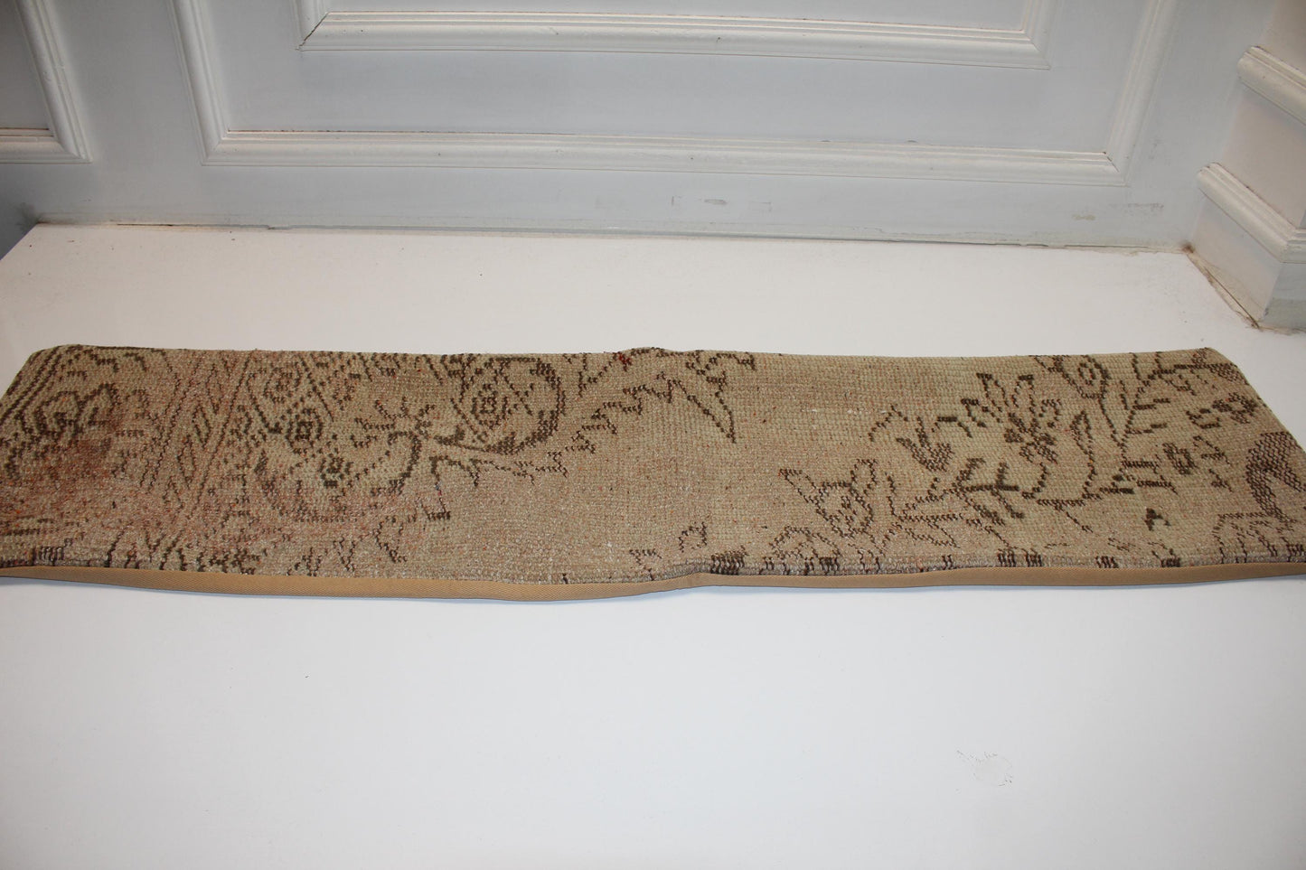 Vintage Turkish Kilim Pillow Cover – Washed Sand Botanical Lumbar Bench Cushion