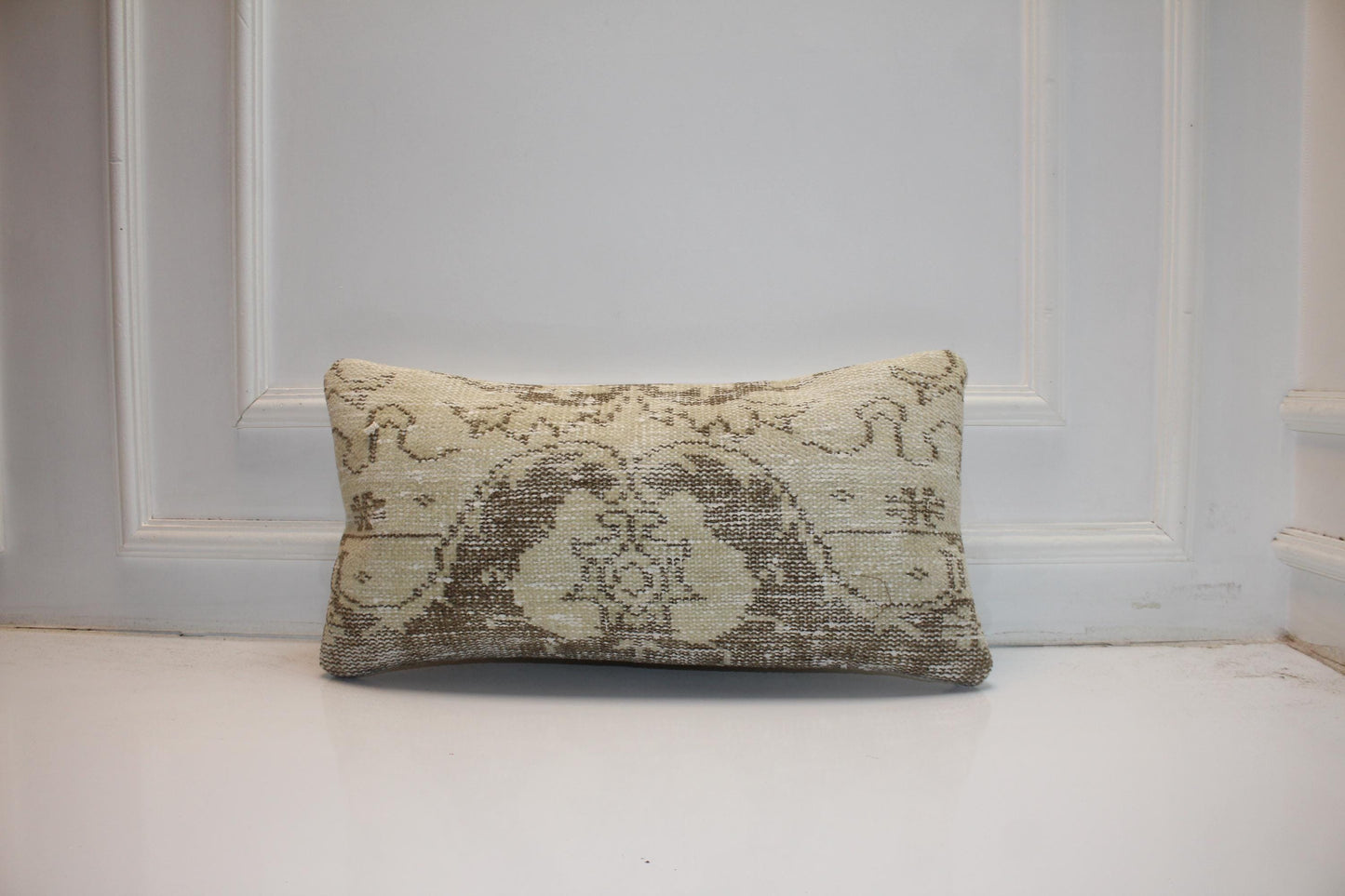 Upcycled Kilim Pillow Cover – Authentic Turkish Rug Lumbar Cushion (12x24)