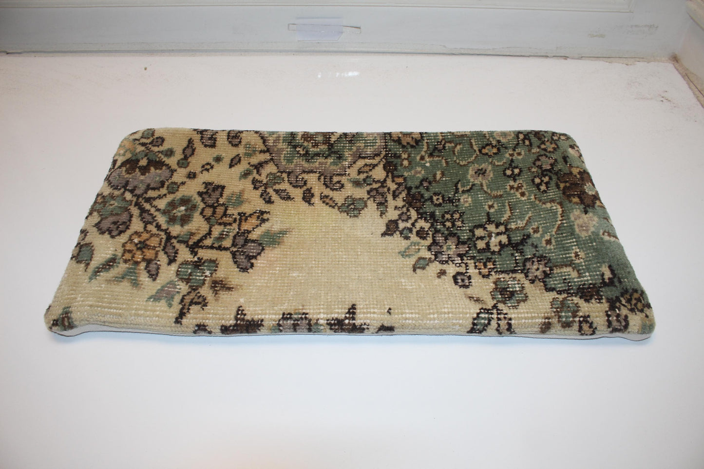 Turkish Rug Bench Lumbar 12x24 – Botanical Sage Floral Anatolian Cushion Cover for Romantic