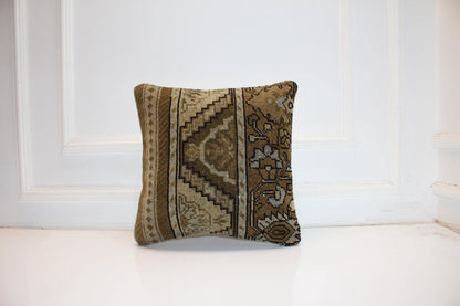 Handmade Kilim Pillow Cover: Camel Ivory Heritage Design Accent Cushion (16x16 in)