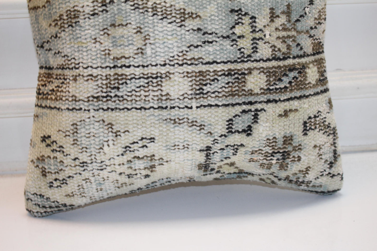Handmade Kilim Pillow Cover: Upcycled Floral Wool Throw Cushion (16x16 in)